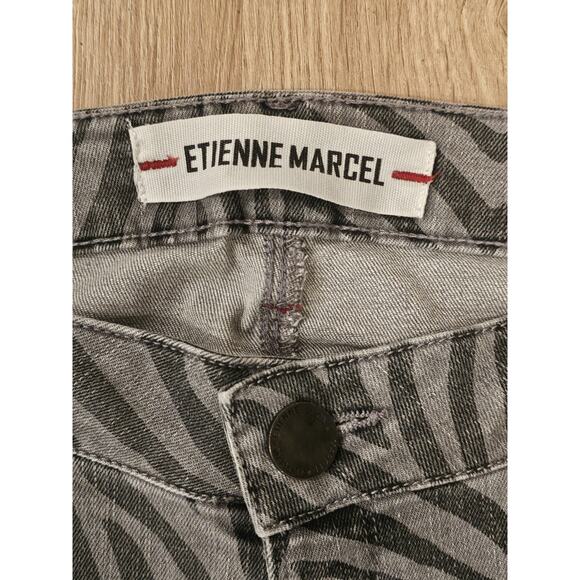 Etienne Marcel Red Zipper Zebra Jeans Women's 28 Gray/Black - Picture 3 of 9